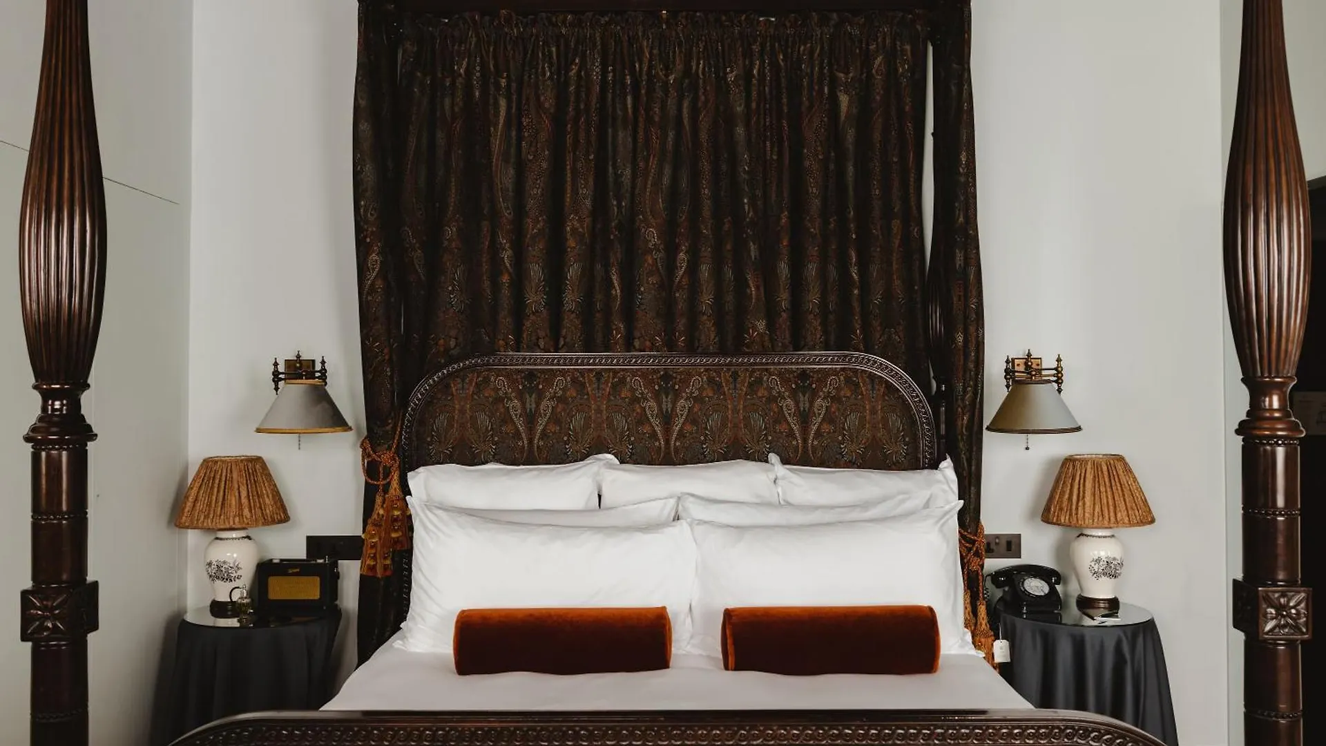 *****  The Ned Hotel London United Kingdom